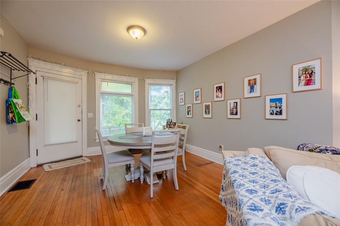 39 Oxford Street Rochester, NY 14607 - Photo 34 of 49