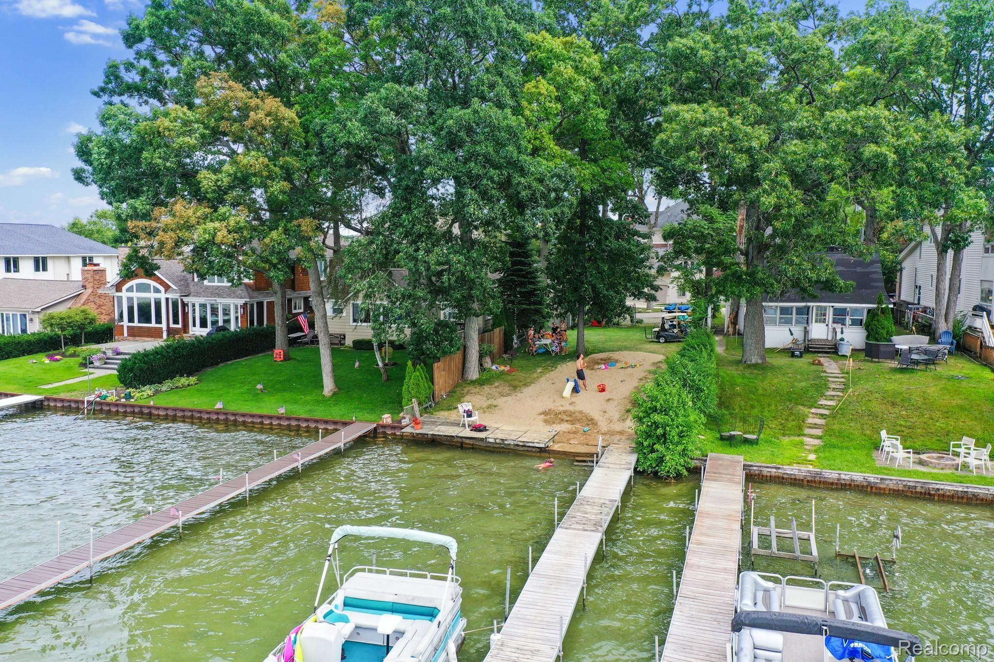 2250 Keith Road West Bloomfield, MI 48324 - Photo 47 of 49 DJI_0197.jpg