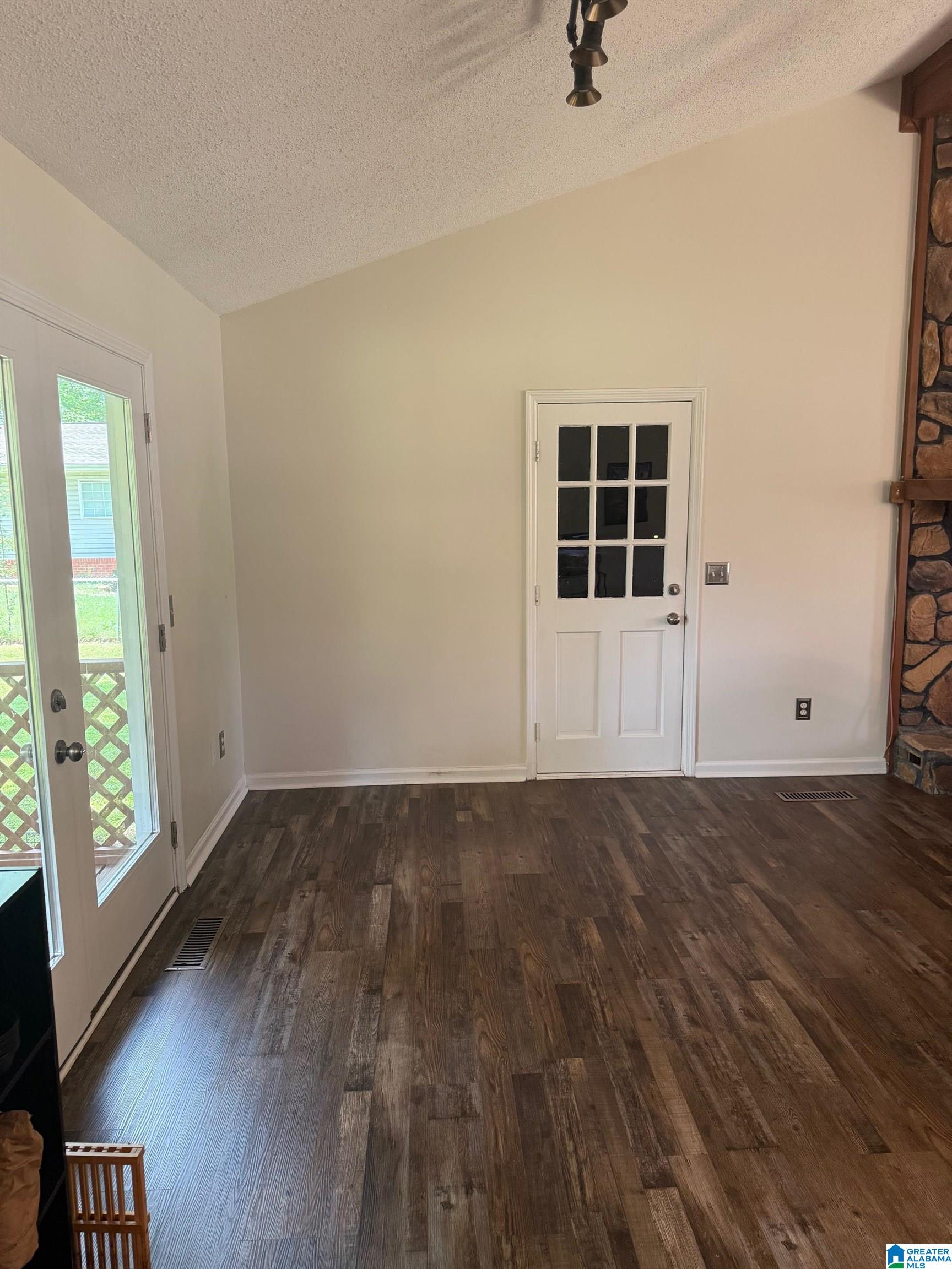 436 Meadowlark Place Alabaster, AL 35007 - Photo 17 of 36