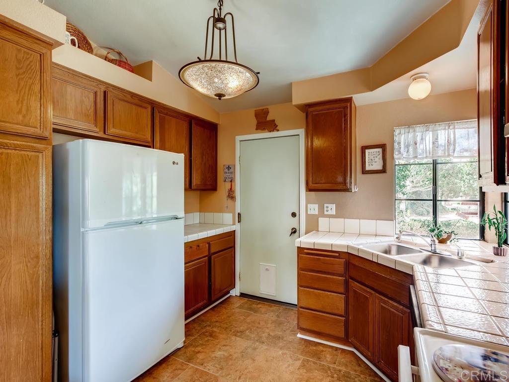 1296 Longfellow Road Vista, CA 92081 - Photo 6 of 11
