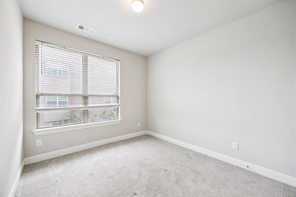 8081 Snowmass Drive Frisco, TX 75034 - Photo 18 of 25 an empty room with a window