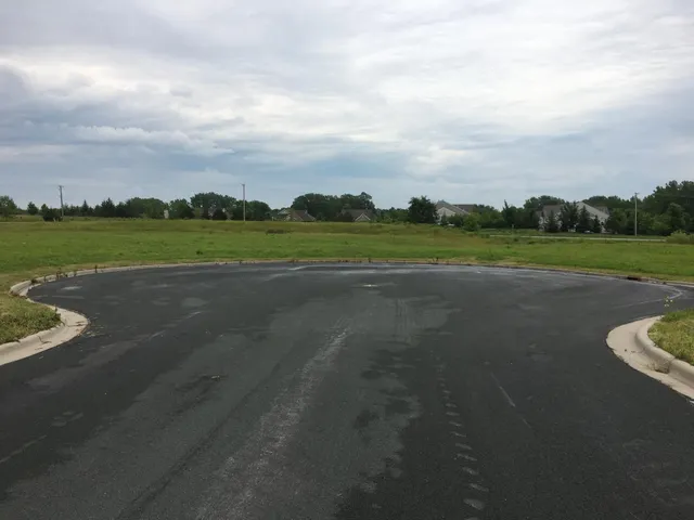 $80,000 | 536 Industrial Boulevard, Watertown, MN 55388