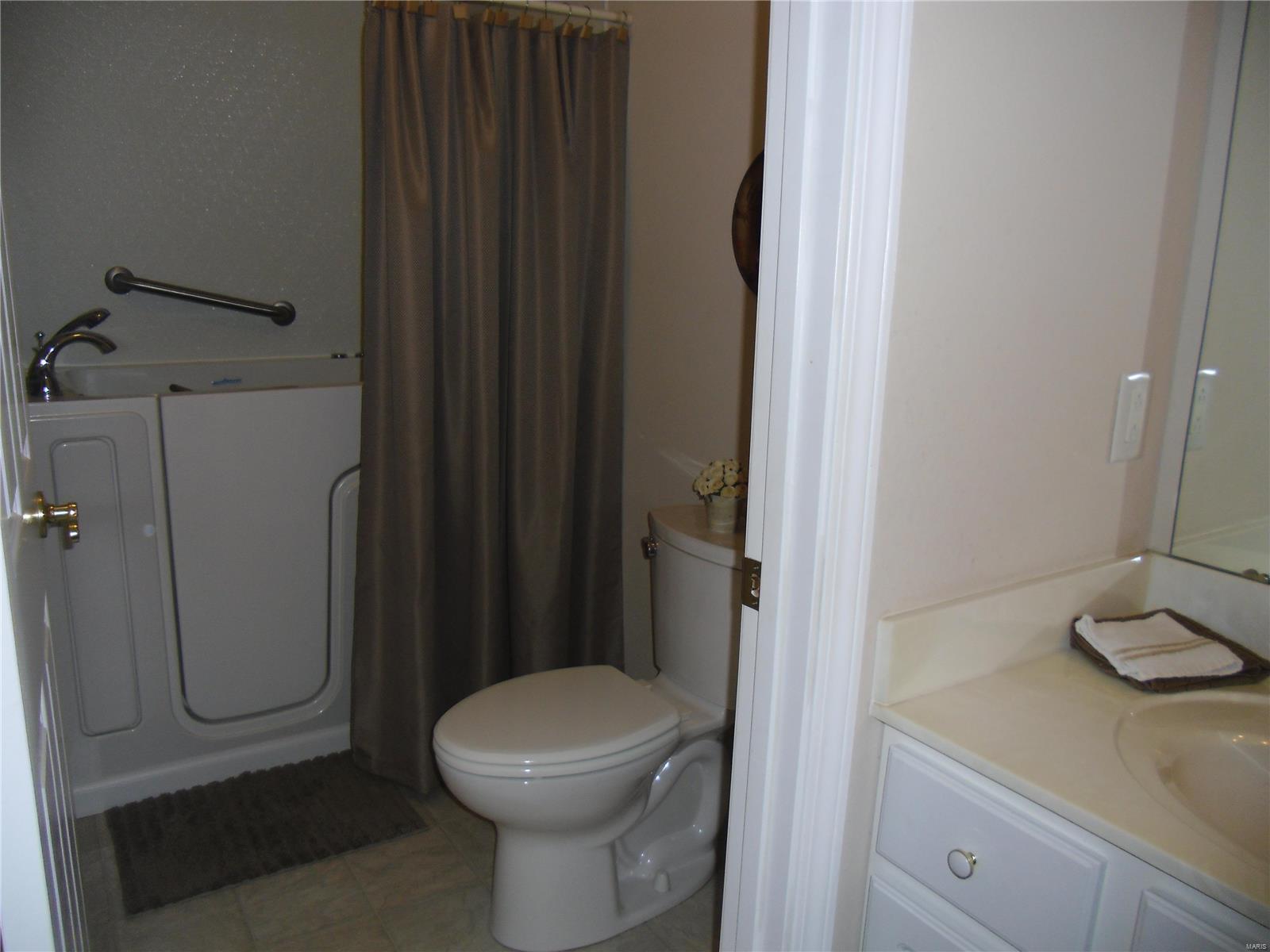 5704 Seasons Ridge Smithton, IL 62285 - Photo 22 of 26