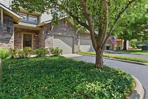 $399,999 | 320 Old Hickory Boulevard, Unit 2008, Nashville, TN 37221