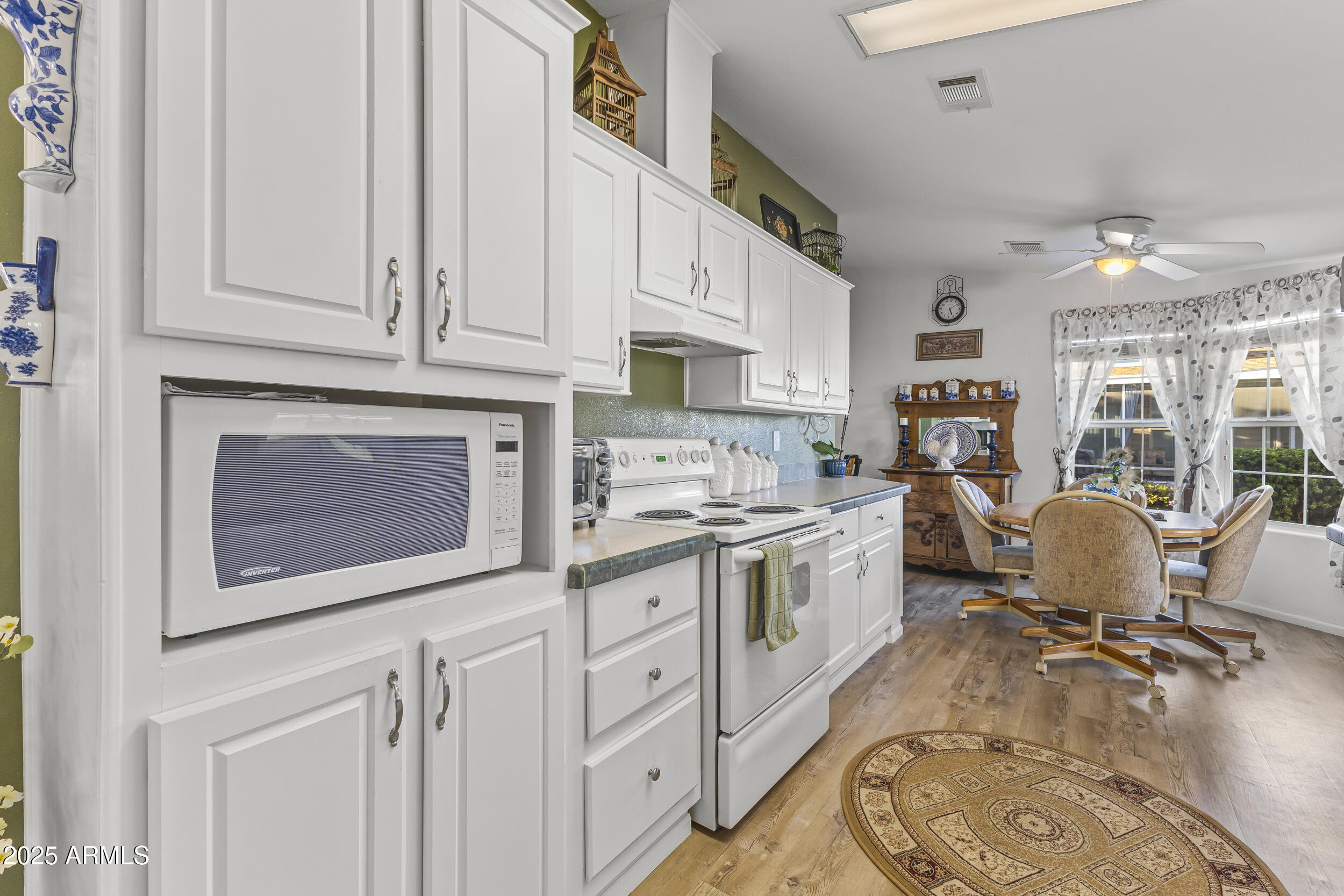 2550 South Ellsworth Road, Unit 715 Mesa, AZ 85209 - Photo 20 of 35 Kitchen