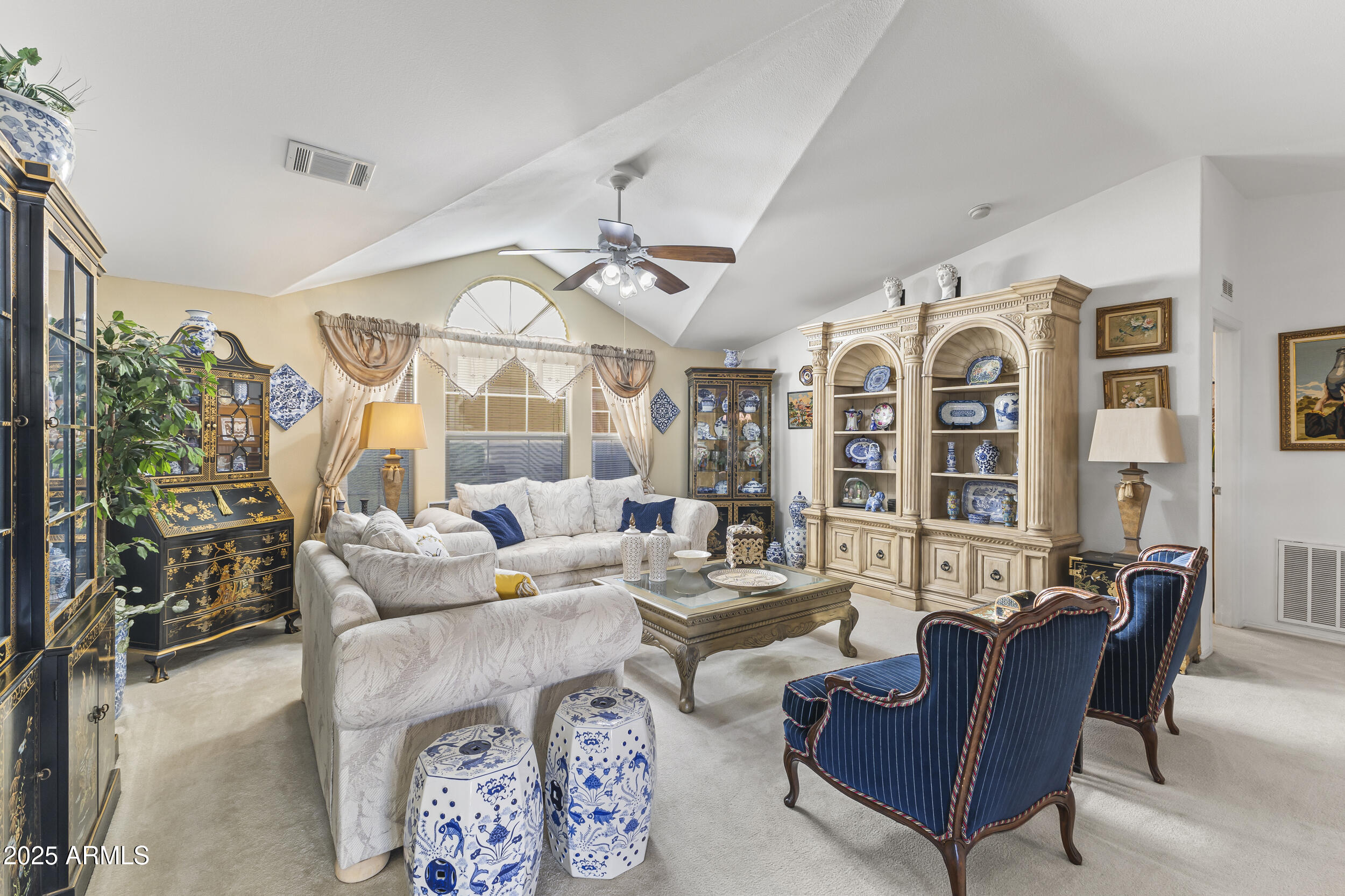 2550 South Ellsworth Road, Unit 715 Mesa, AZ 85209 - Photo 5 of 35 Living Room