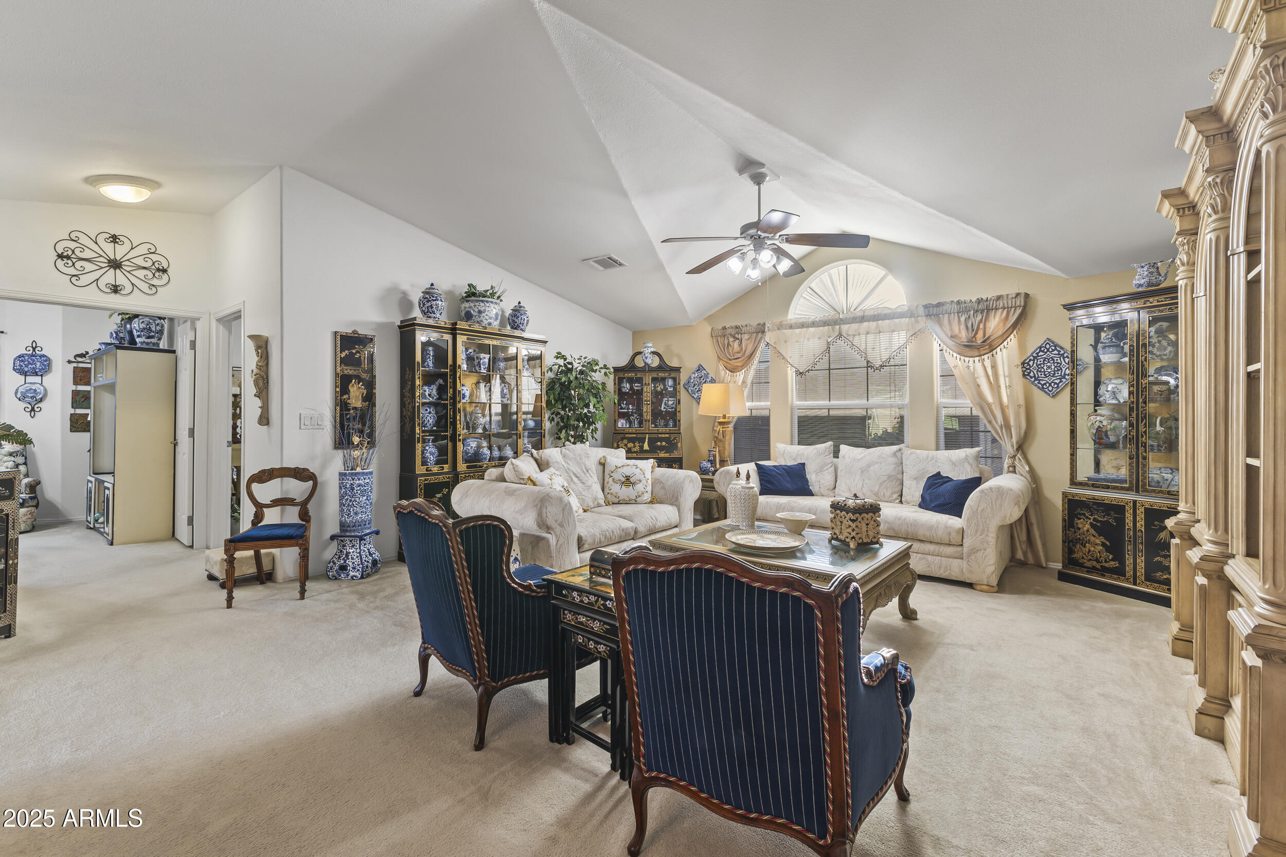 2550 South Ellsworth Road, Unit 715 Mesa, AZ 85209 - Photo 6 of 35 Living Room