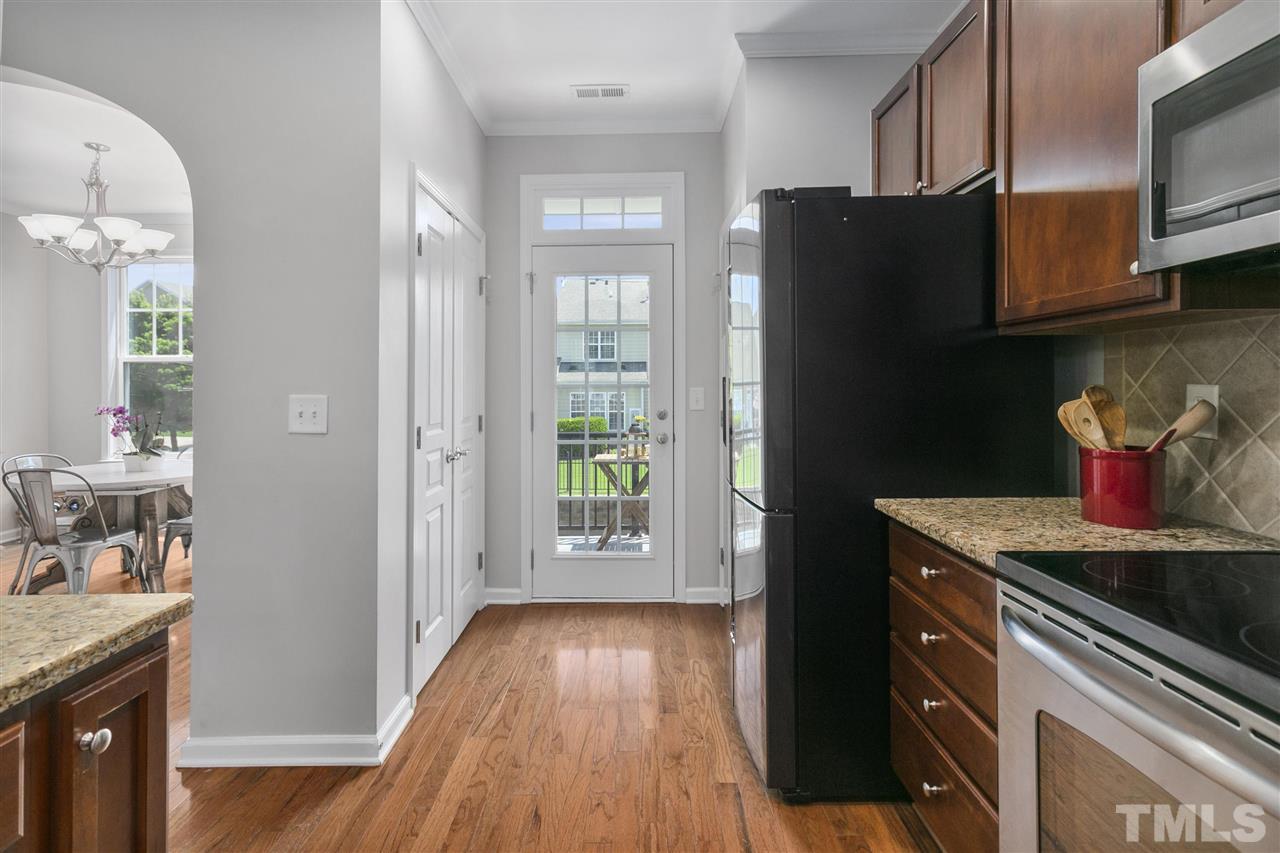 10120 Glen Autumn Road Raleigh, NC 27617 - Photo 9 of 30 Gallery Image 9