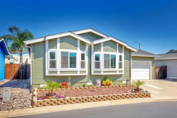 $400,000 | 15935 Spring Oaks Road, Unit SPC 34, El Cajon, CA 92021