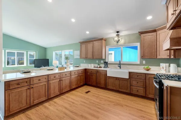 $400,000 | 15935 Spring Oaks Road, Unit SPC 34, El Cajon, CA 92021