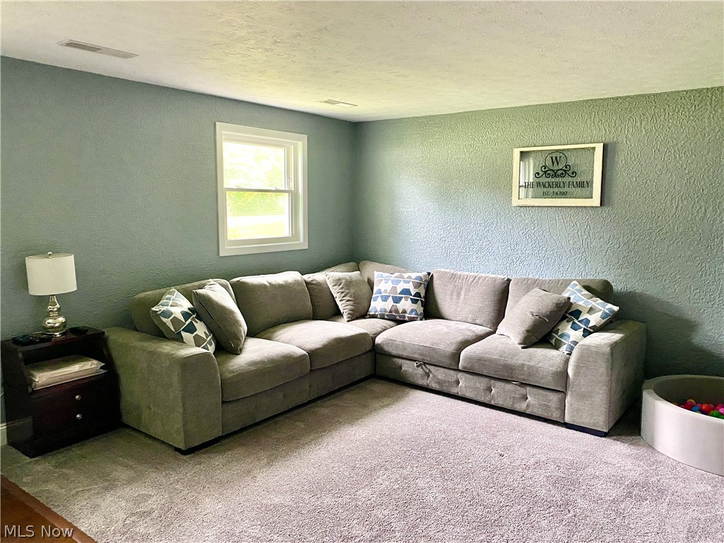 6876 Firestone Road Northeast Canton, OH 44721 - Photo 17 of 27 Gallery Image 17