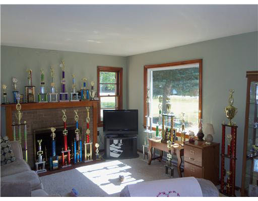 52261 Portage Road South Bend, IN 46628 - Photo 5 of 17 Gallery Image 5