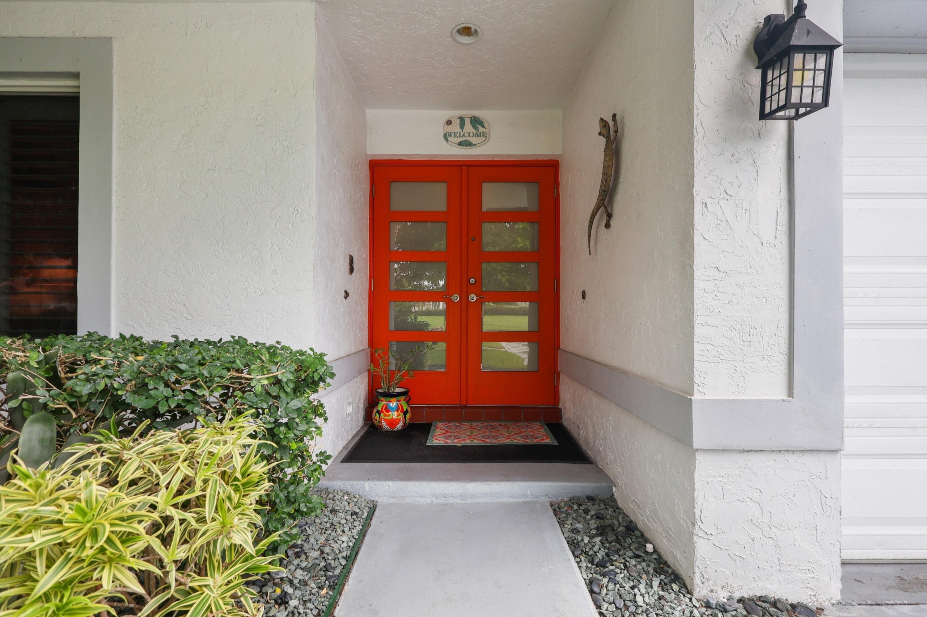 396 Redwood Lane Boca Raton, FL 33487 - Photo 3 of 31 Front entry