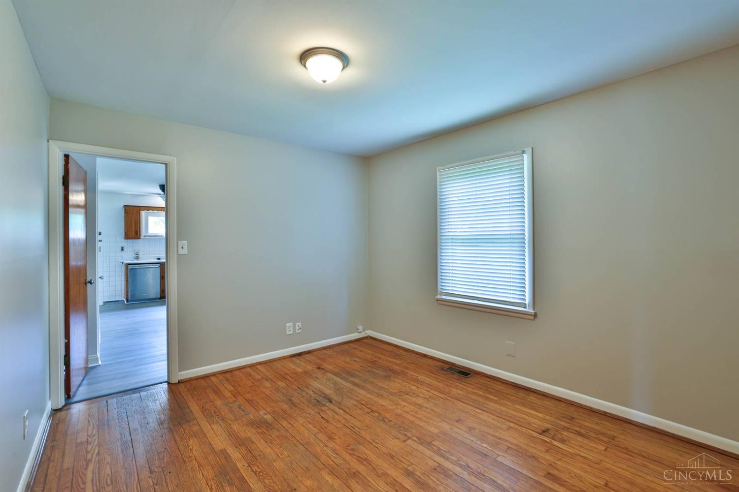 8747 Cheviot Road Cincinnati, OH 45251 - Photo 18 of 28
