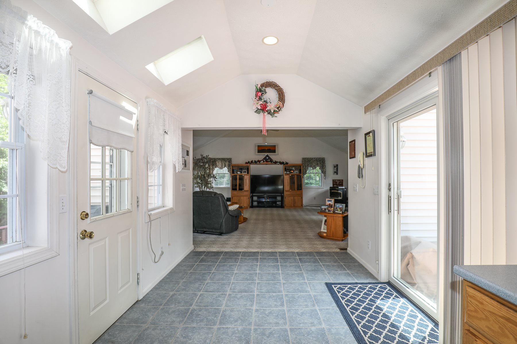 78 Wason Road Hudson, NH 03051 - Photo 10 of 27
