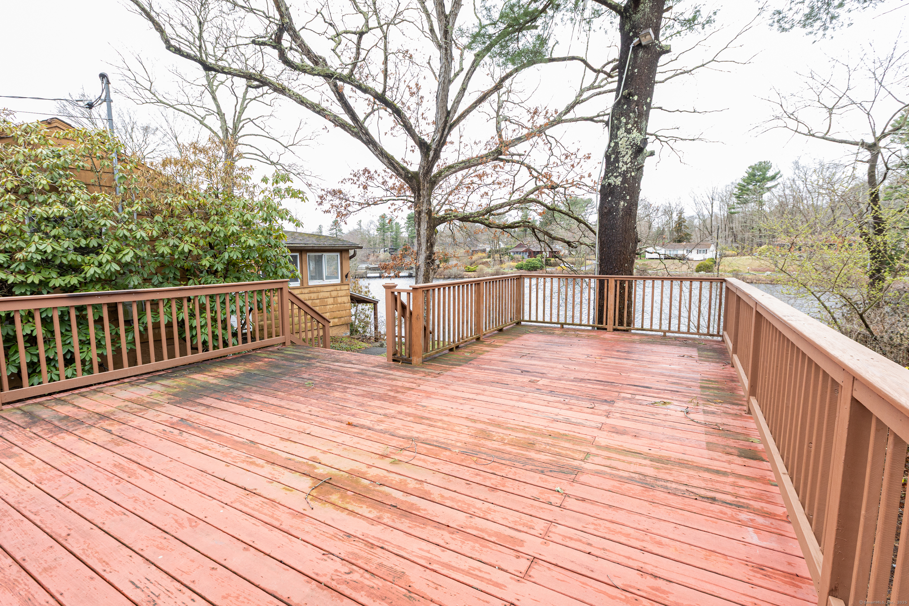 24 Echo Point Road Guilford, CT 06437 - Photo 7 of 30 a terrace view
