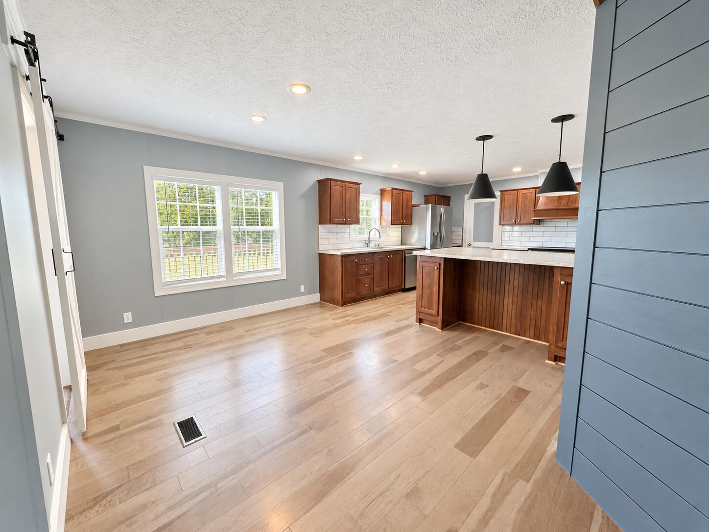 5771 Slate Lick Road London, KY 40741 - Photo 10 of 27 EA662F49-6F3C-4961-8732-4ADCC1127CF7