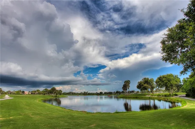 $4,140 | 5330 Hyland Hills Avenue, Unit 2321, Sarasota, FL 34241