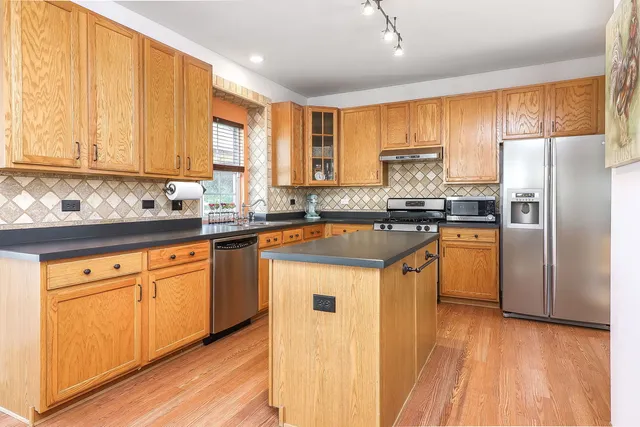 $475,000 | 406 Palmer Drive, Bolingbrook, IL 60490