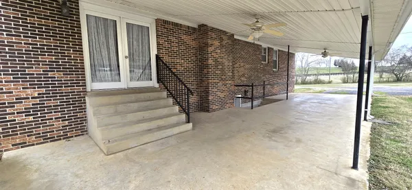a view of entryway