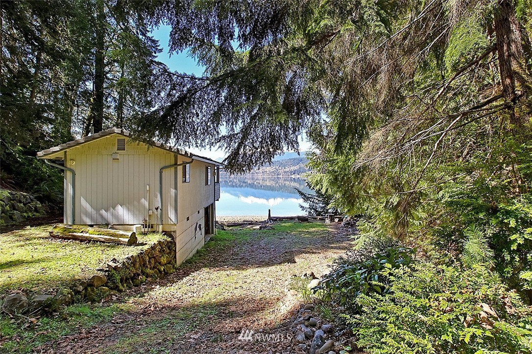 821 Northeast Capstan Rock Road Tahuya, WA 98588 - Photo 18 of 24 Gallery Image 18