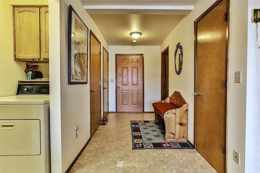 821 Northeast Capstan Rock Road Tahuya, WA 98588 - Photo 7 of 24 Gallery Image 7