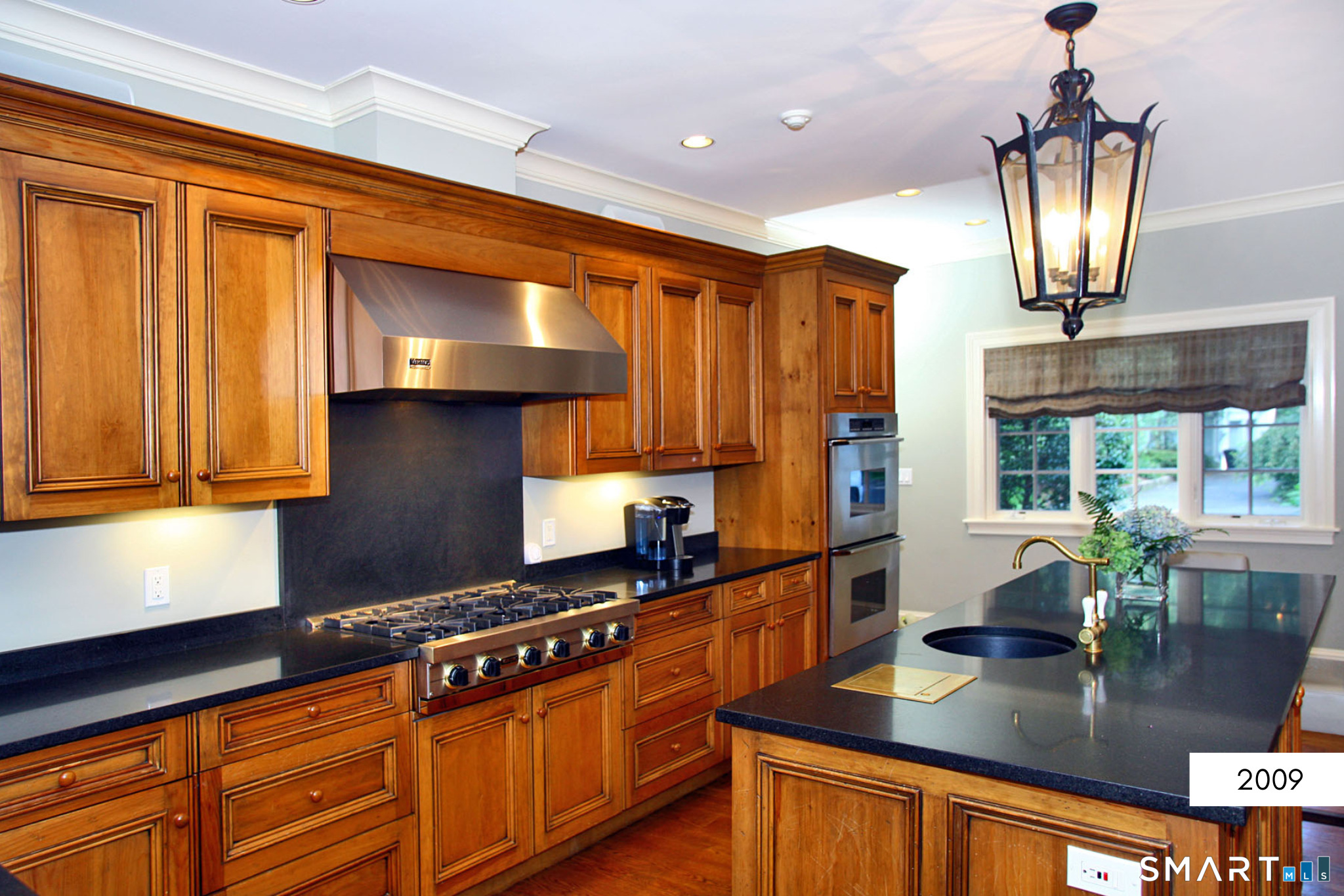 2 Ledgemoor Lane Westport, CT 06880 - Photo 13 of 38