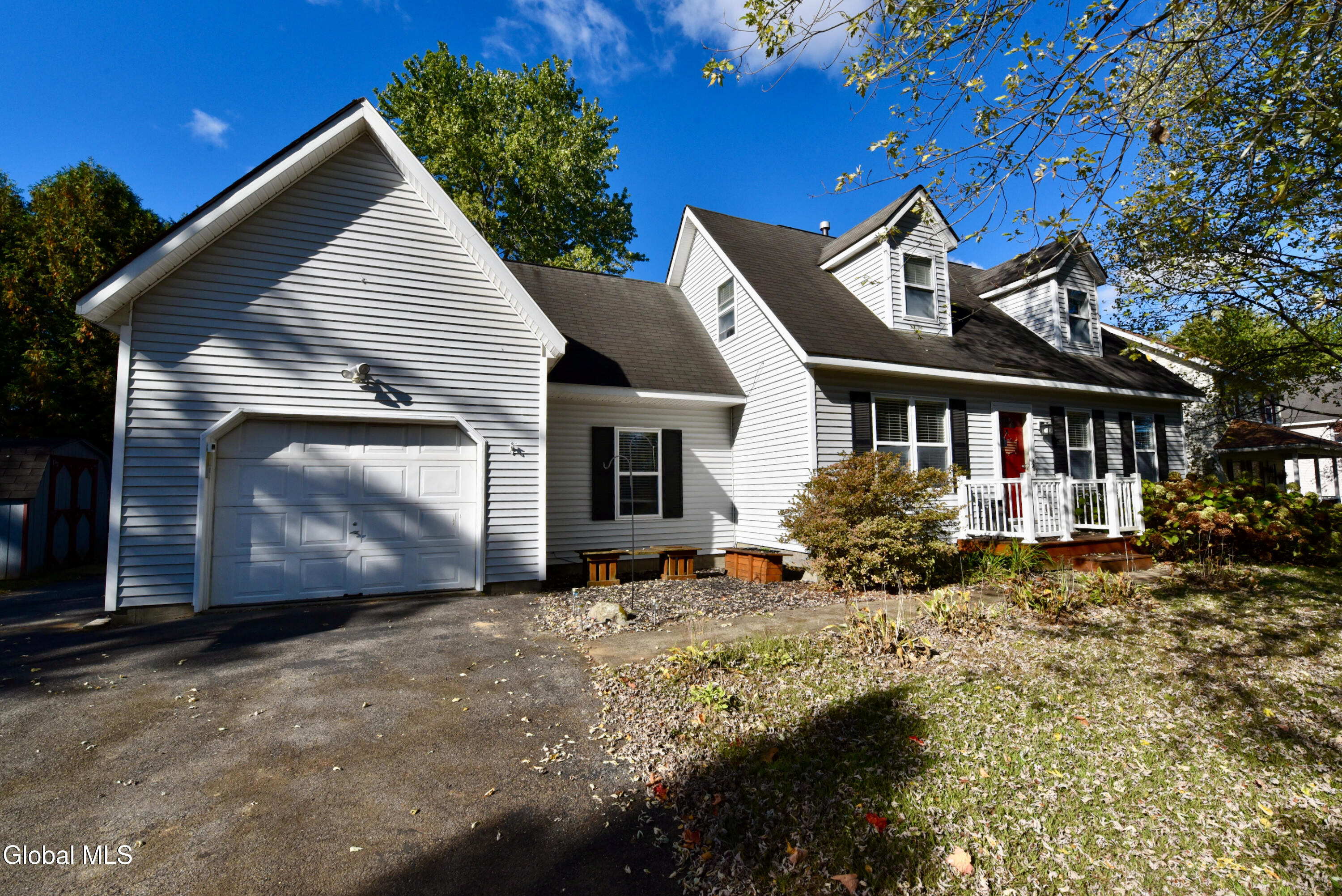 1 New Kent Road Wilton, NY 12831 - Photo 4 of 51 4