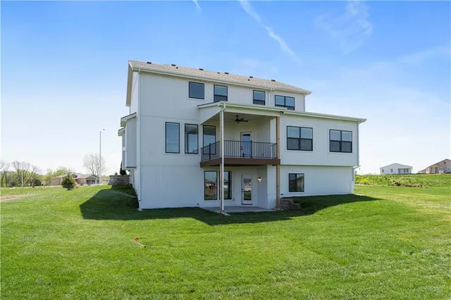 $682,175 | 1516 Northwest 106th Street, Kansas City, MO 64155