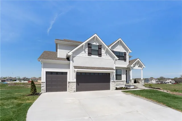 $682,175 | 1516 Northwest 106th Street, Kansas City, MO 64155