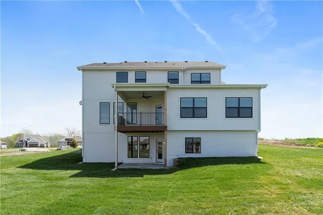 $682,175 | 1516 Northwest 106th Street, Kansas City, MO 64155