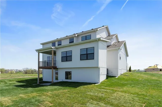 $682,175 | 1516 Northwest 106th Street, Kansas City, MO 64155