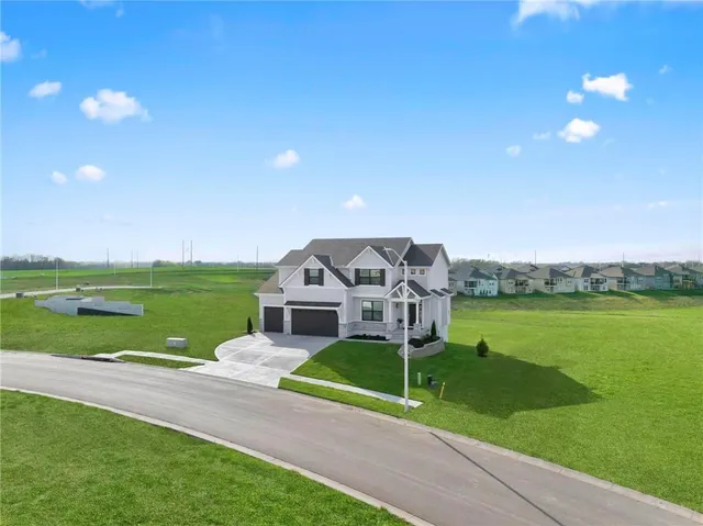 $682,175 | 1516 Northwest 106th Street, Kansas City, MO 64155