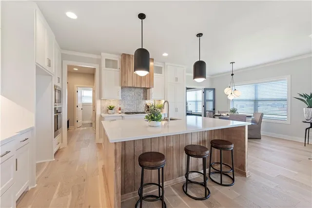 $682,175 | 1516 Northwest 106th Street, Kansas City, MO 64155