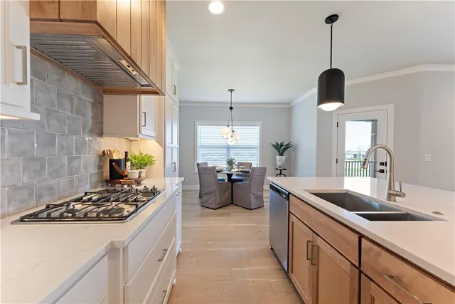 $682,175 | 1516 Northwest 106th Street, Kansas City, MO 64155