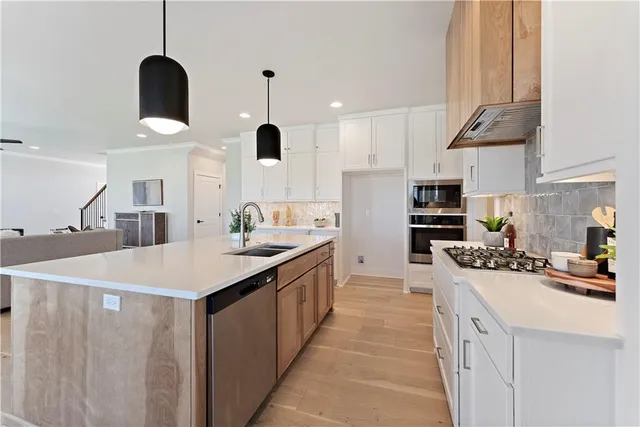 $682,175 | 1516 Northwest 106th Street, Kansas City, MO 64155