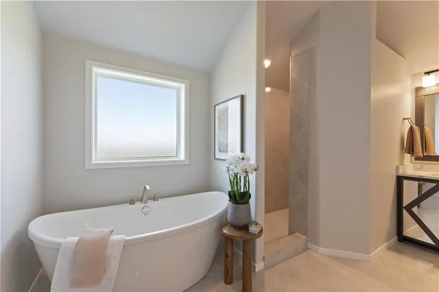 $682,175 | 1516 Northwest 106th Street, Kansas City, MO 64155