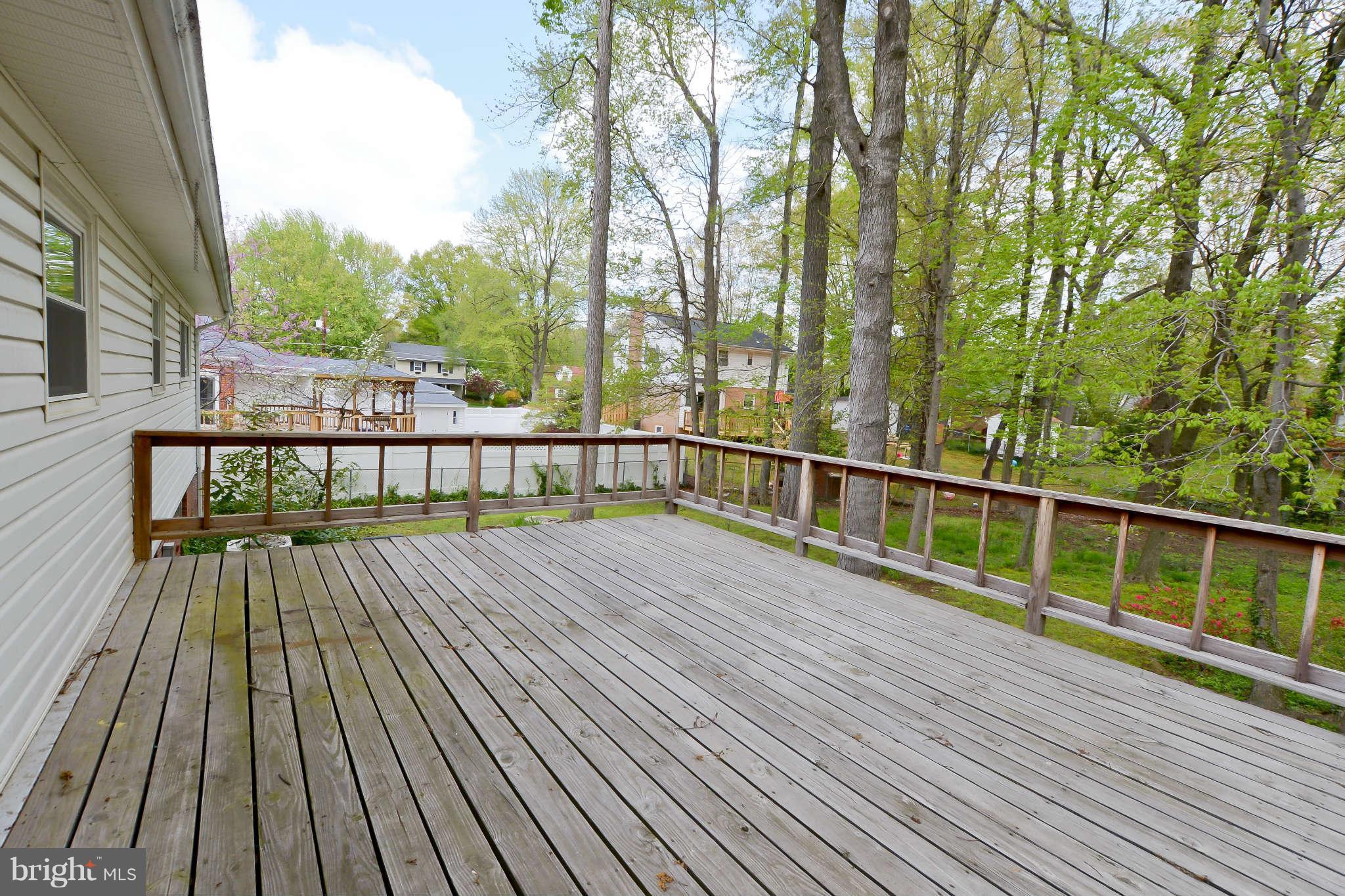 8615 Bradgate Road Alexandria, VA 22308 - Photo 17 of 18 Exterior (Rear)