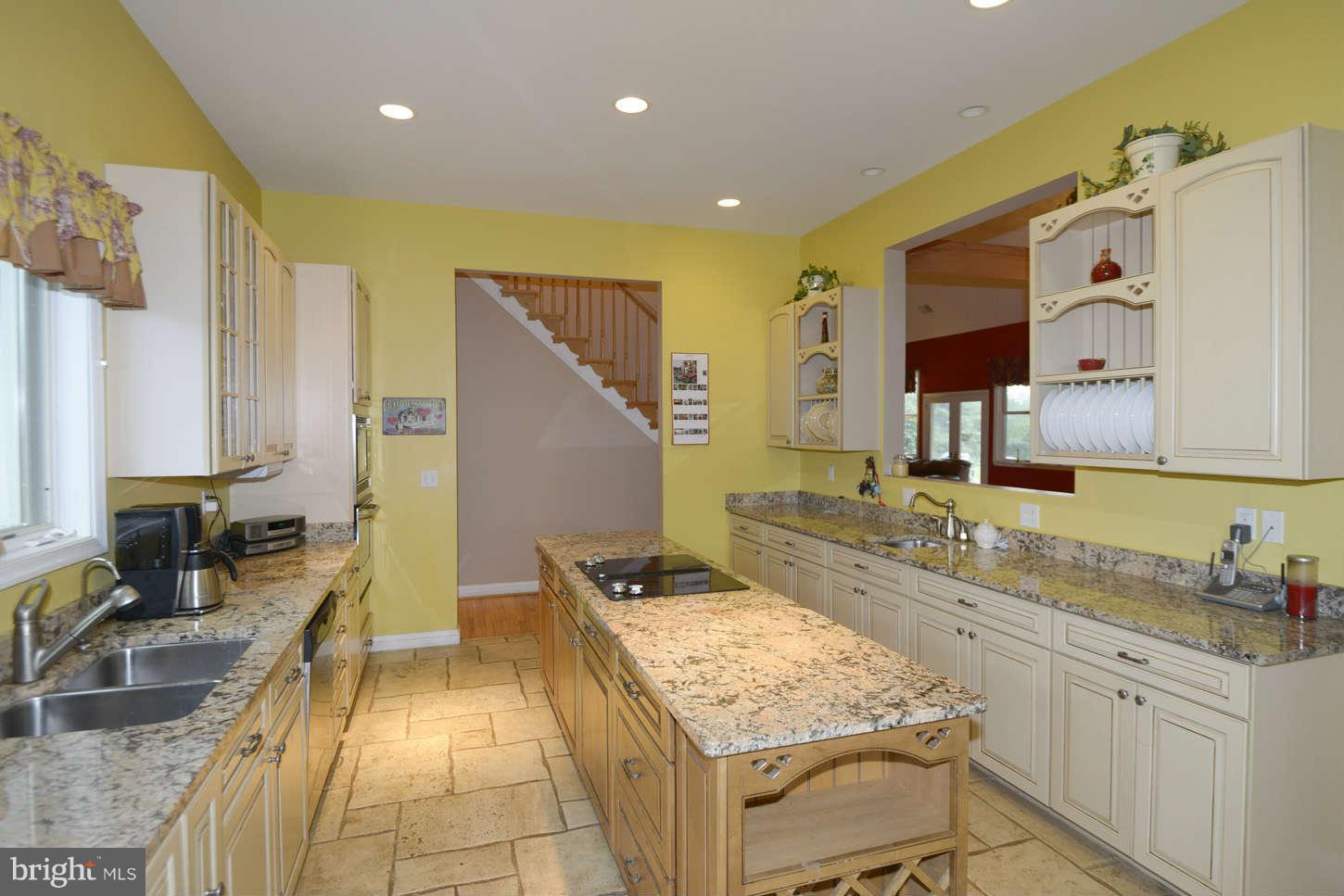 6761 Runkles Road Mount Airy, MD 21771 - Photo 11 of 30 Kitchen