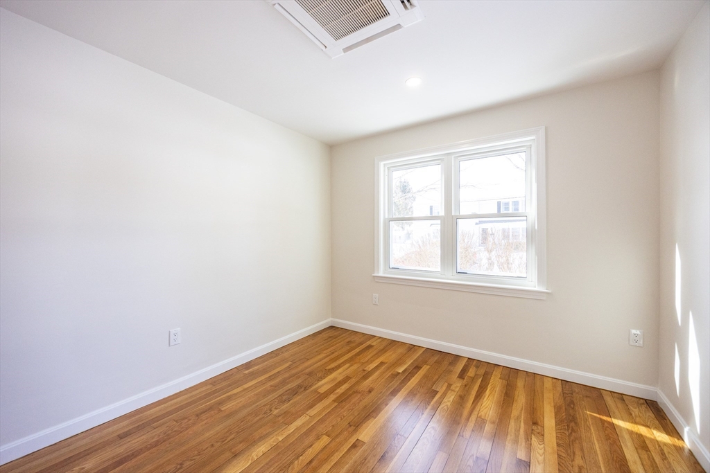 14 Bradford Road Hamilton, MA 01982 - Photo 29 of 42