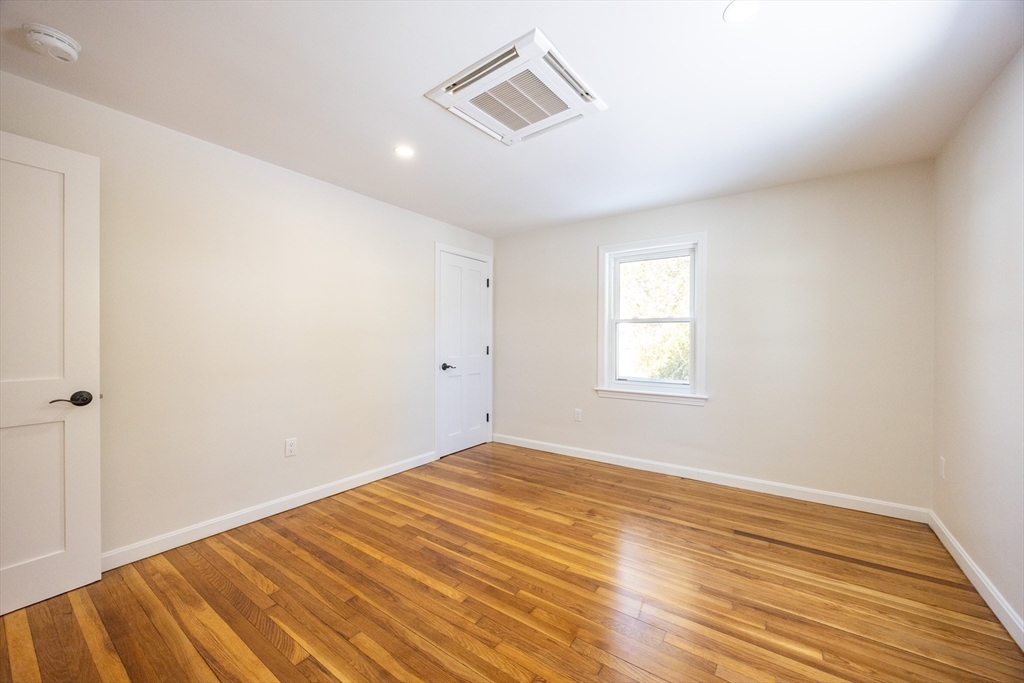 14 Bradford Road Hamilton, MA 01982 - Photo 32 of 42