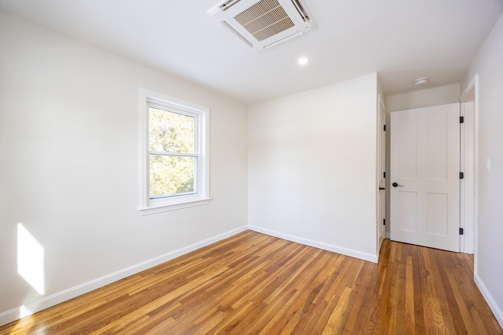 14 Bradford Road Hamilton, MA 01982 - Photo 33 of 42