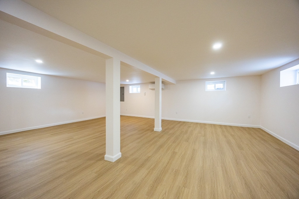 14 Bradford Road Hamilton, MA 01982 - Photo 37 of 42