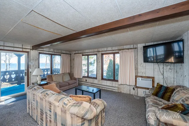 $1,300,000 | 104 West Houghton Lake Drive, Prudenville, MI 48651