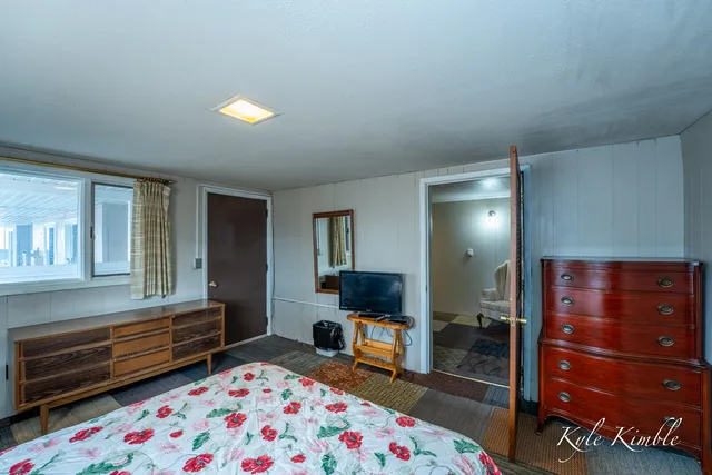 $1,300,000 | 104 West Houghton Lake Drive, Prudenville, MI 48651