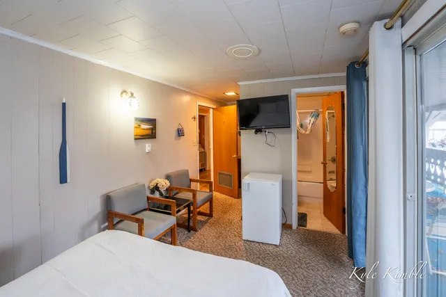 $1,300,000 | 104 West Houghton Lake Drive, Prudenville, MI 48651