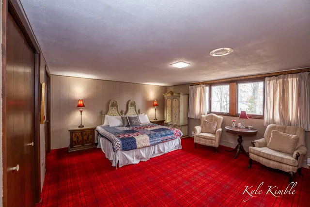 $1,300,000 | 104 West Houghton Lake Drive, Prudenville, MI 48651