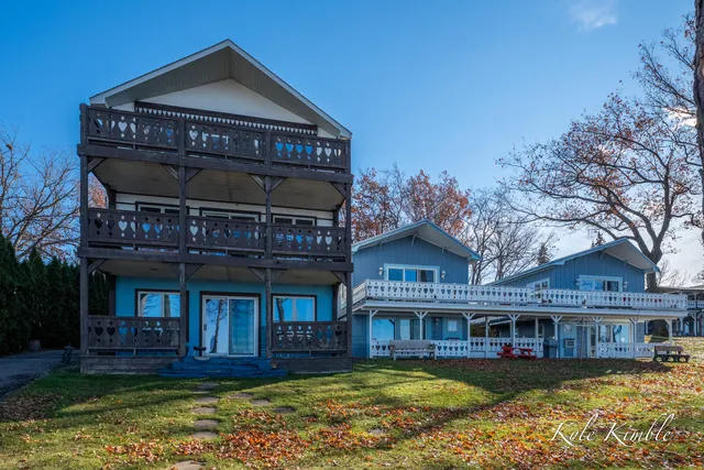 $1,300,000 | 104 West Houghton Lake Drive, Prudenville, MI 48651