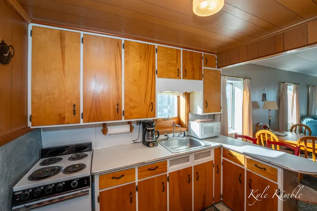 $1,300,000 | 104 West Houghton Lake Drive, Prudenville, MI 48651