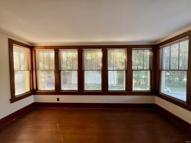 $164,900 | 102 Stitt Street, Wabash, IN 46992